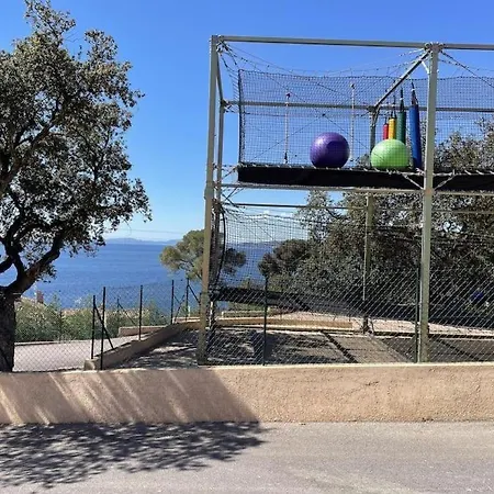 אתר קמפינג Sea View Amazing Saint-Raphaël