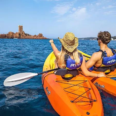 مكان تخييم Sea View Amazing Saint-Raphaël