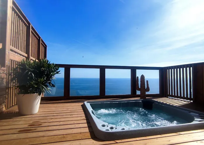 Sea View Amazing Camping Saint-Raphaël