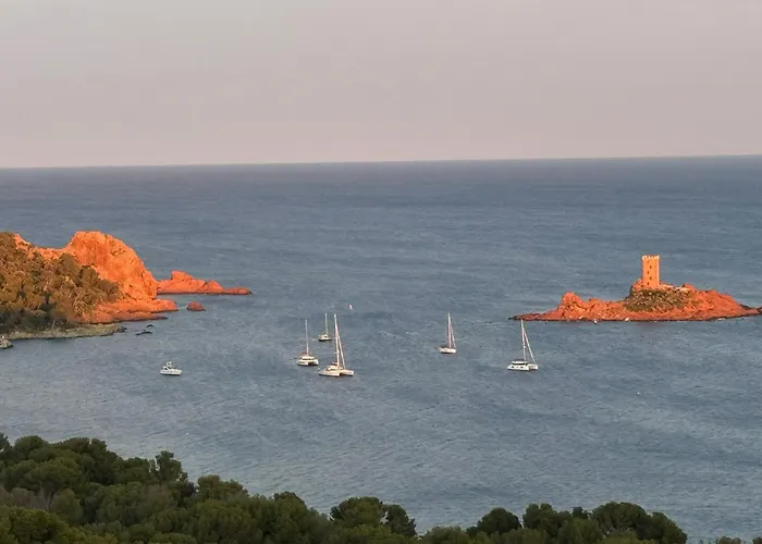 مكان تخييم Sea View Amazing *