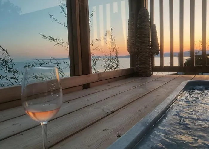 Sea View Amazing مكان تخييم Saint-Raphaël